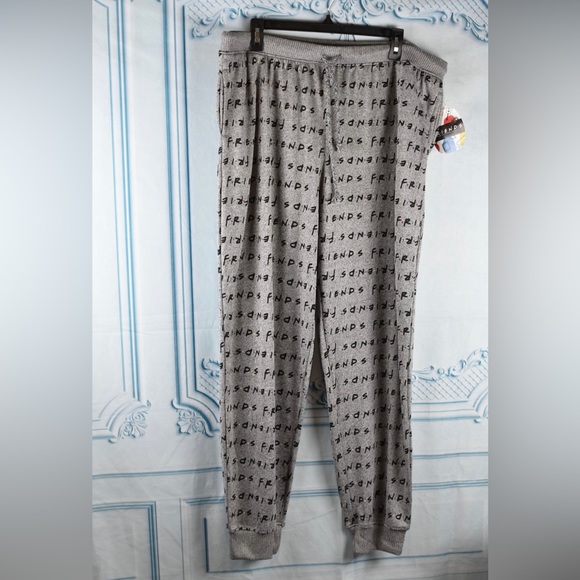 Macy’s Friends Sleepwear Pajama Pants/Socks  XL Gray/Multi Color - Picture 2 of 8